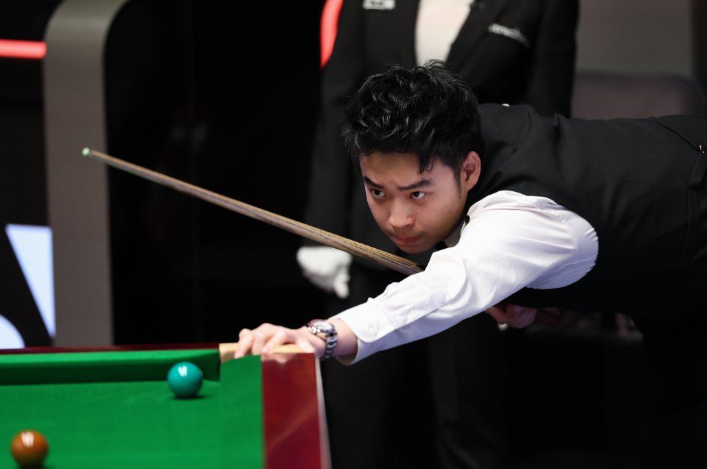 立竿见影 立竿见影